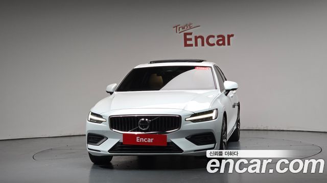 Volvo S60 (III) B5 Ultimate Bright 2023 — фото 3