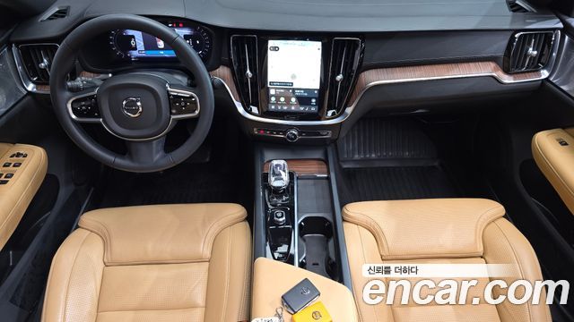 Volvo S60 (III) B5 Ultimate Bright 2023 — фото 7