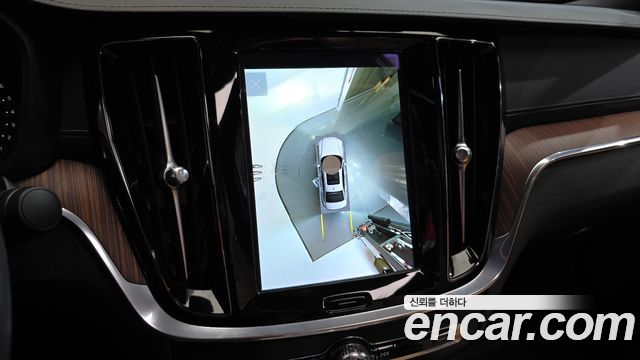 Volvo S60 (III) B5 Ultimate Bright 2023 — фото 16