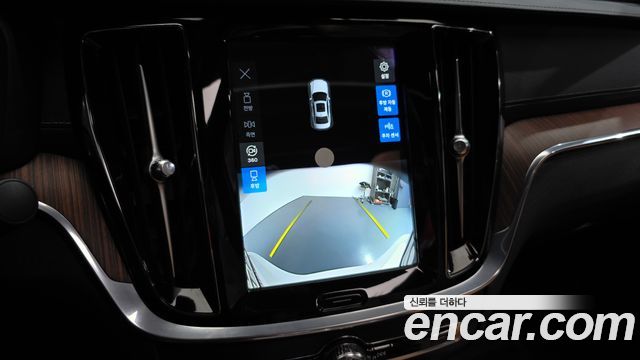 Volvo S60 (III) B5 Ultimate Bright 2023 — фото 17