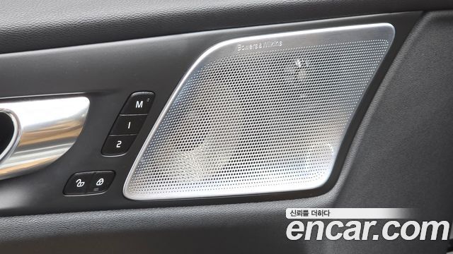 Volvo S60 (III) B5 Ultimate Bright 2023 — фото 27