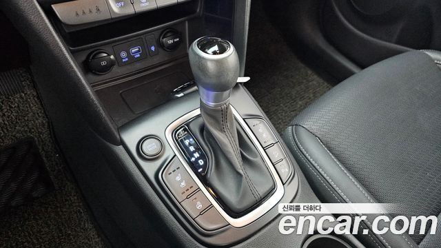 Hyundai Kona 1.6 Turbo 2WD Premium 2019 — фото 9