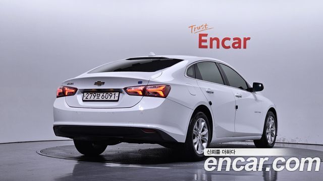 Chevrolet Malibu 1.8 Hybrid LT Deluxe 2019 — фото 2