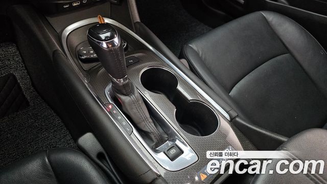 Chevrolet Malibu 1.8 Hybrid LT Deluxe 2019 — фото 9