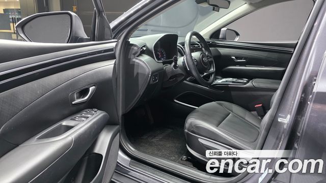 Hyundai Tucson (NX4) Gasoline 1.6 Turbo 4WD Premium 2023 — фото 10