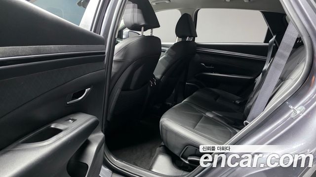 Hyundai Tucson (NX4) Gasoline 1.6 Turbo 4WD Premium 2023 — фото 12