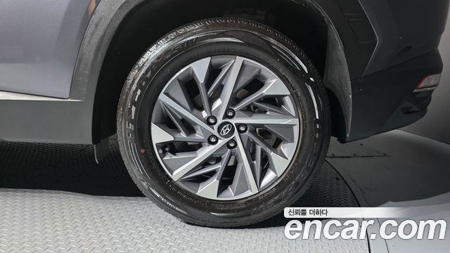 Hyundai Tucson (NX4) Gasoline 1.6 Turbo 4WD Premium 2023 — фото 21