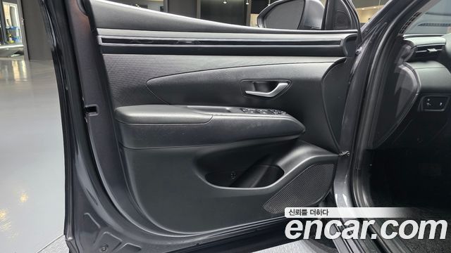 Hyundai Tucson (NX4) Gasoline 1.6 Turbo 4WD Premium 2023 — фото 24