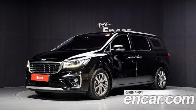 Kia Carnival 9-Seater Prstige