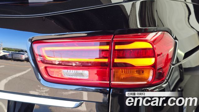 Kia Carnival 9-Seater Prstige 2019 — фото 23
