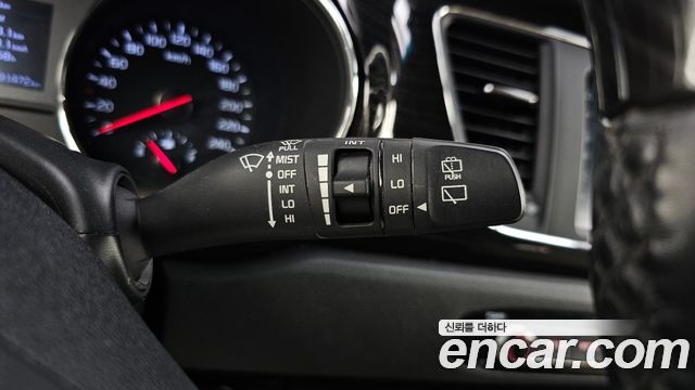 Kia Carnival 9-Seater Prstige 2019 — фото 28