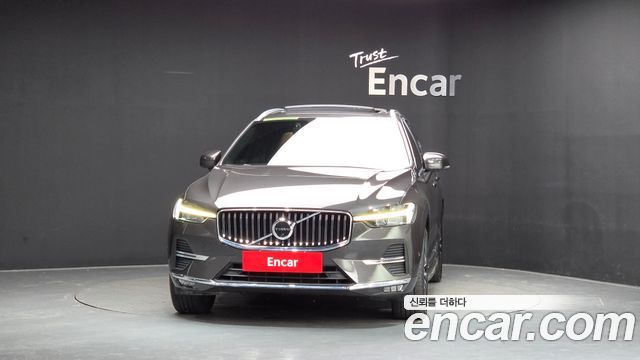 Volvo XC60 (II) B6 Ultimate Bright 2023 — фото 3