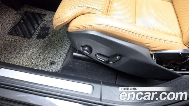 Volvo XC60 (II) B6 Ultimate Bright 2023 — фото 32