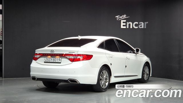 Hyundai Grandeur (HG) HG240 Modern Collection 2017 — фото 2