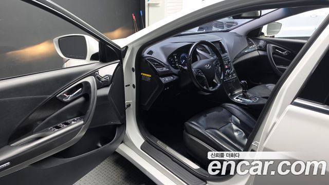 Hyundai Grandeur (HG) HG240 Modern Collection 2017 — фото 10