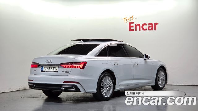 Audi A6 (C8) 45 TFSI Quattro Premium 2021 — фото 2