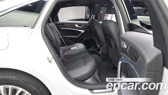 Audi A6 (C8) 45 TFSI Quattro Premium 2021 — фото 12