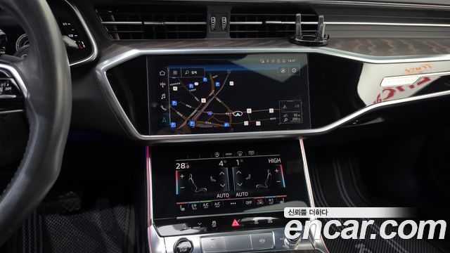 Audi A6 (C8) 45 TFSI Quattro Premium 2021 — фото 13