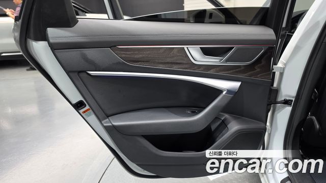 Audi A6 (C8) 45 TFSI Quattro Premium 2021 — фото 25