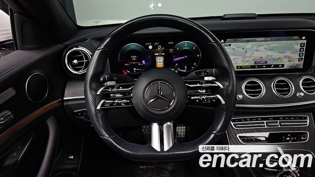 Mercedes-Benz E-Class (W213) E220d 4MATIC AMG Line 2021 — фото 13