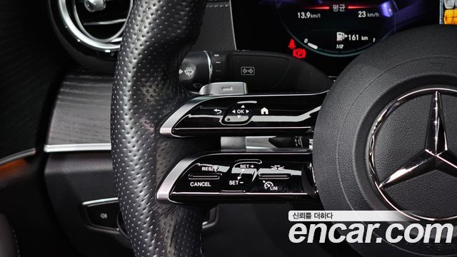 Mercedes-Benz E-Class (W213) E220d 4MATIC AMG Line 2021 — фото 17