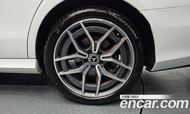 Mercedes-Benz E-Class (W213) E220d 4MATIC AMG Line 2021 — фото 21