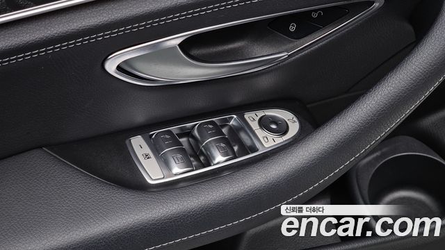 Mercedes-Benz E-Class (W213) E220d 4MATIC AMG Line 2021 — фото 31