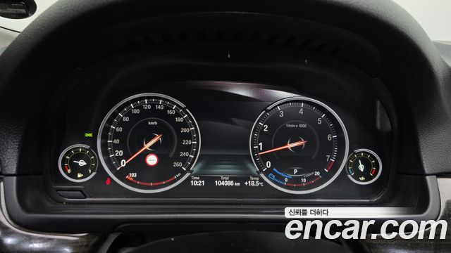 BMW 5 Series (F10) 528i xDrive Luxury 2014 — фото 8