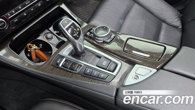 BMW 5 Series (F10) 528i xDrive Luxury 2014 — фото 9