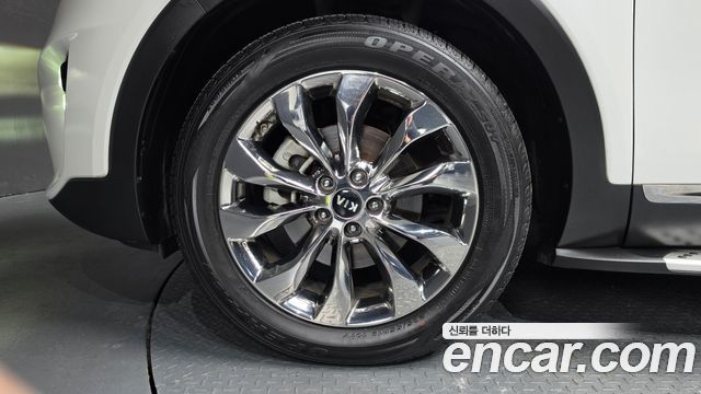 Kia Sorento Diesel 2.0 2WD Prestige 2019 — фото 5