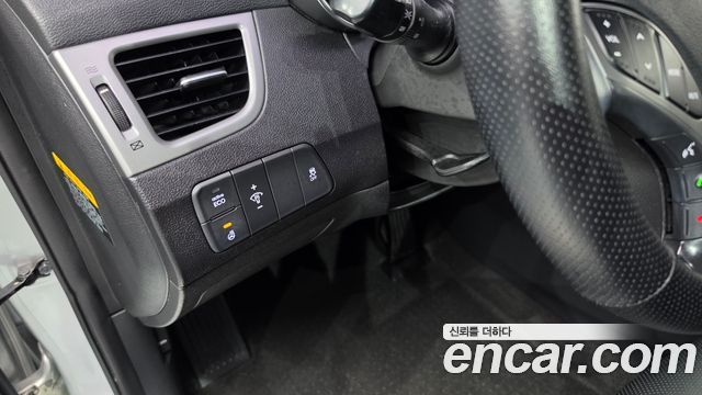 Hyundai Avante 1.6 GDi Modern Standard 2014 — фото 18