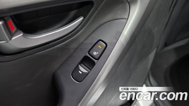 Hyundai Avante 1.6 GDi Modern Standard 2014 — фото 19