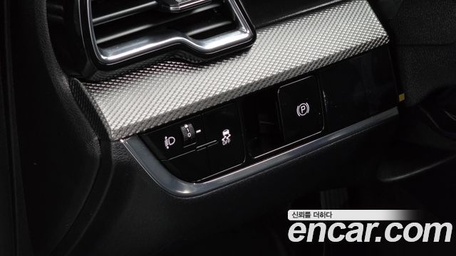 Kia Sportage (V) Diesel 2.0 2WD Prestige 2022 — фото 15