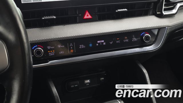 Kia Sportage (V) Diesel 2.0 2WD Prestige 2022 — фото 18