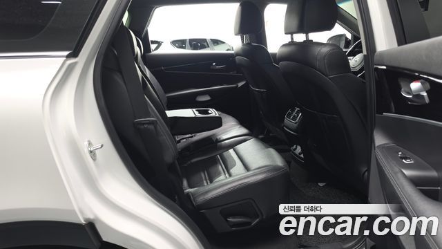 Kia Sorento Diesel 2.0 2WD Noblesse 2019 — фото 12