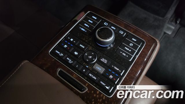 Hyundai Equus (New) VS380 Prestige 2014 — фото 18