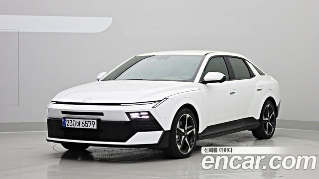 Hyundai Avante (CN8) 2.0 Inspiration