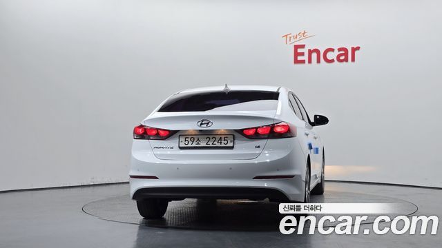 Hyundai Avante (AD) 1.6 GDI Value Plus 2018 — фото 4