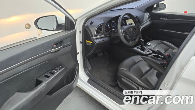 Hyundai Avante (AD) 1.6 GDI Value Plus 2018 — фото 10