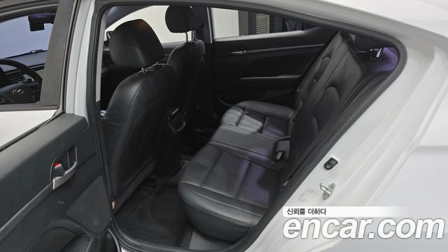 Hyundai Avante (AD) 1.6 GDI Value Plus 2018 — фото 11