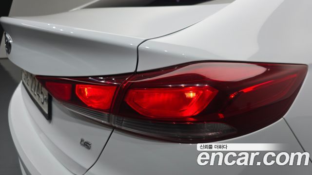 Hyundai Avante (AD) 1.6 GDI Value Plus 2018 — фото 23
