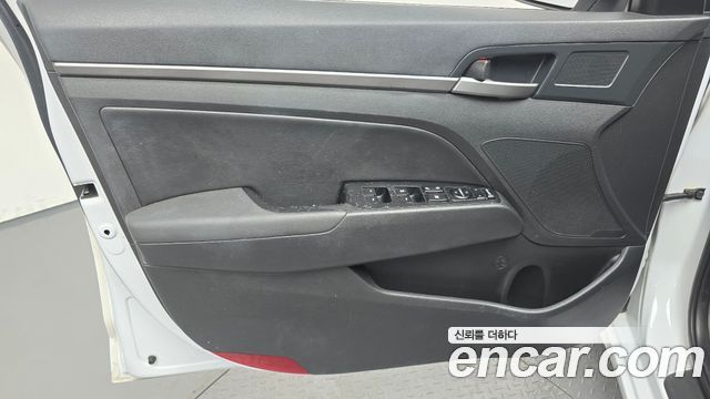 Hyundai Avante (AD) 1.6 GDI Value Plus 2018 — фото 24