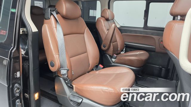 Hyundai Grand Starex Urban 9-Seater Exclusive 2019 — фото 11