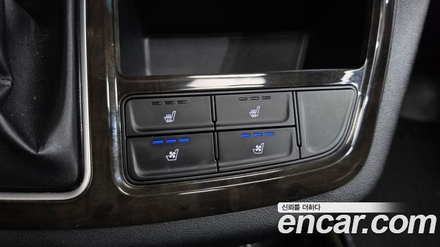 Hyundai Grand Starex Urban 9-Seater Exclusive 2019 — фото 12
