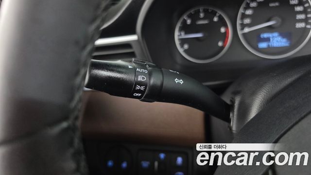 Hyundai Grand Starex Urban 9-Seater Exclusive 2019 — фото 20