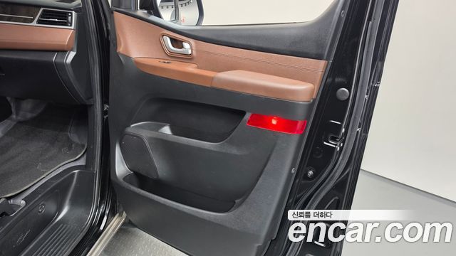 Hyundai Grand Starex Urban 9-Seater Exclusive 2019 — фото 25