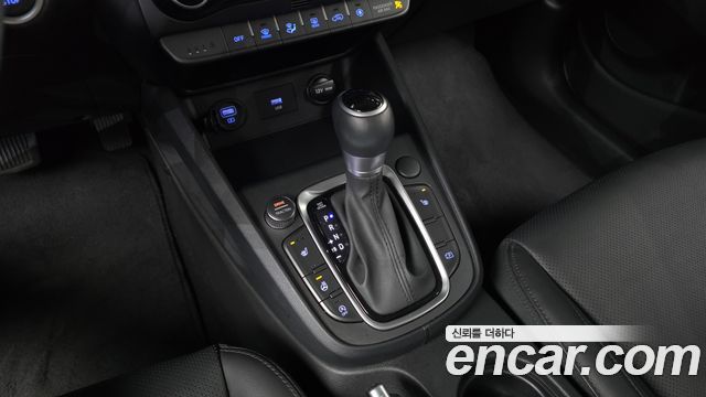 Hyundai Kona Gasoline 2.0 2WD Modern 2021 — фото 9