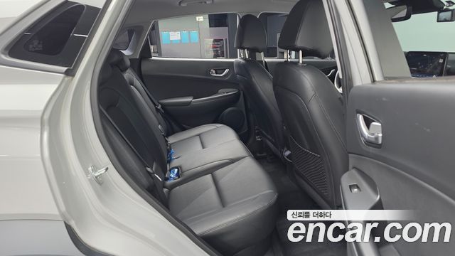 Hyundai Kona Gasoline 2.0 2WD Modern 2021 — фото 26