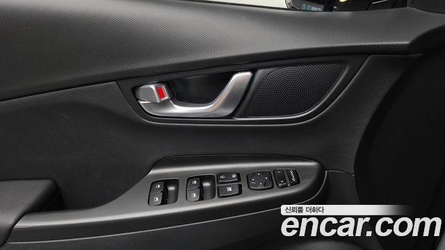 Hyundai Kona Gasoline 2.0 2WD Modern 2021 — фото 28