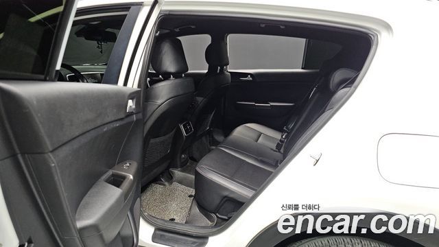 Kia Sportage The Bold Gasoline Prestige 2020 — фото 11